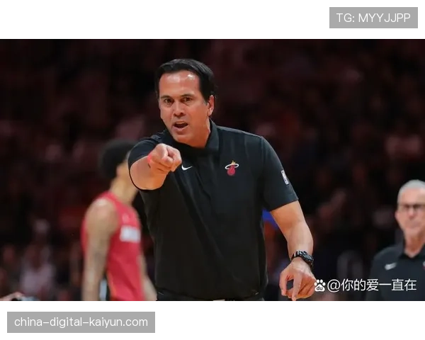 热火队三月中旬训练营重点转向半场区域夹击,斯波教练强调“提前轮转” 热火队三月中旬训练营重点转向半场区域夹击,斯波教练强调“提前轮转”